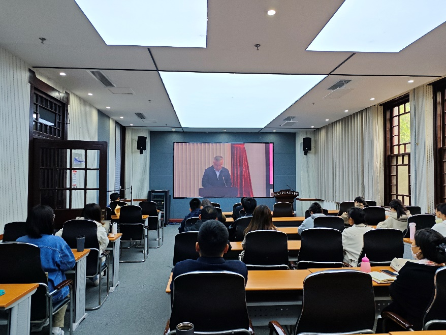 365体育官网入口组织参加党纪学习教育专题辅导报告会